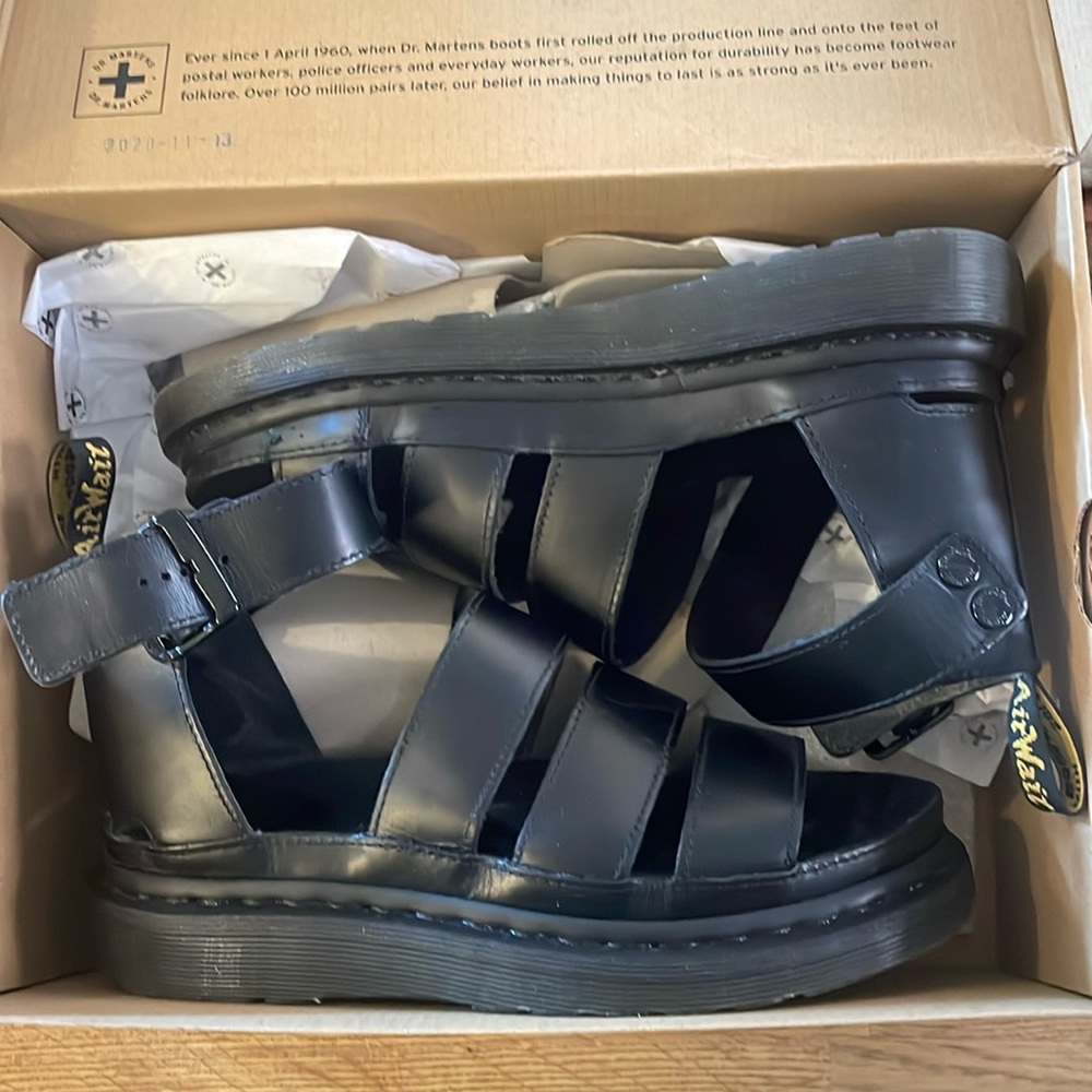 EUC W/box Doc Martens Clarissa II